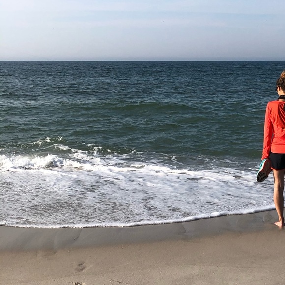 Meet your Posher, Nicole - Picture 1 of 1